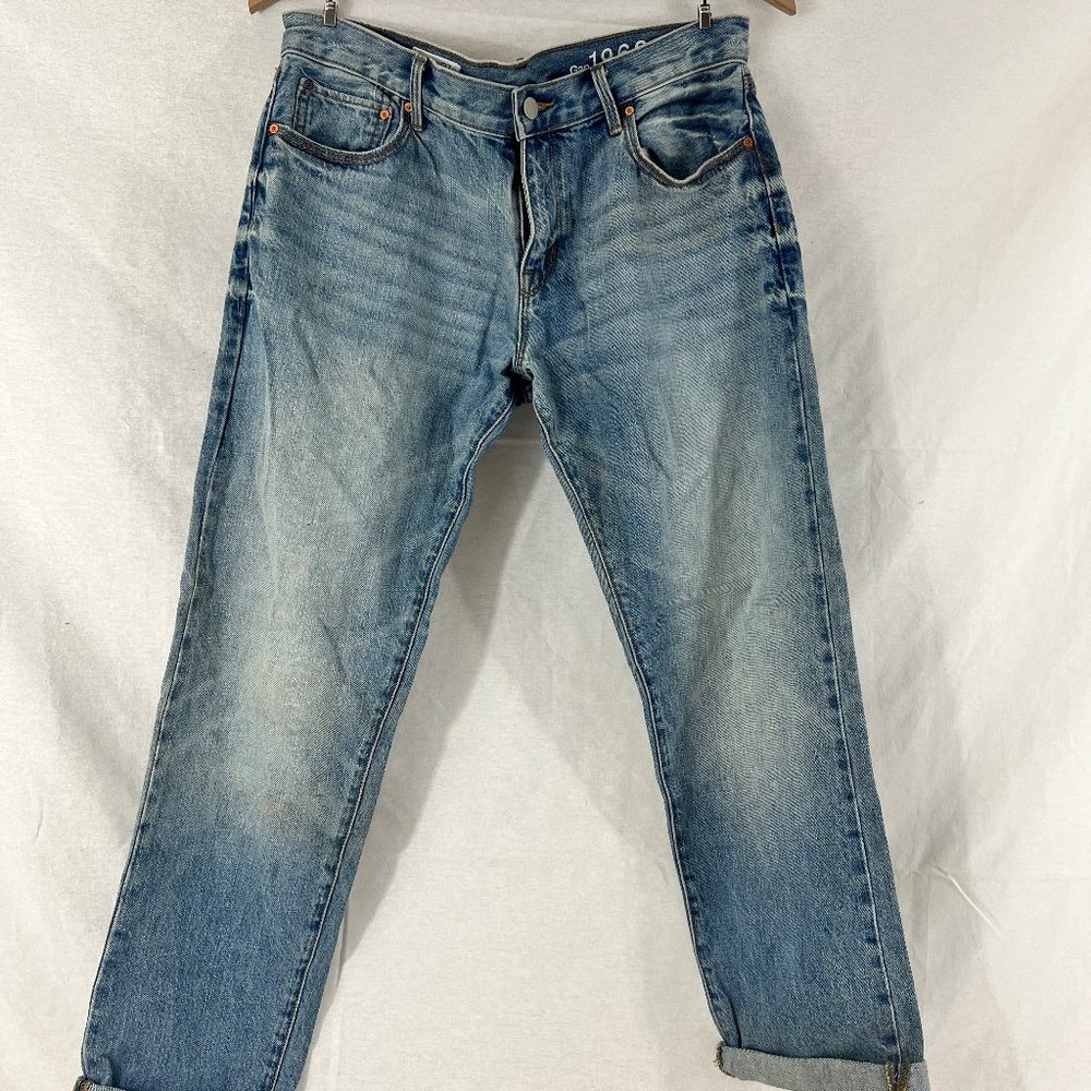 Women's vintage wash jeans
